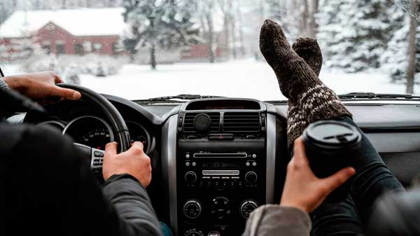 Чи потрібно прогрівати автомобіль взимку?